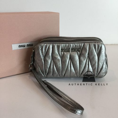 BDBDC718-4429-4C9D-9B5C-7F11025813FF