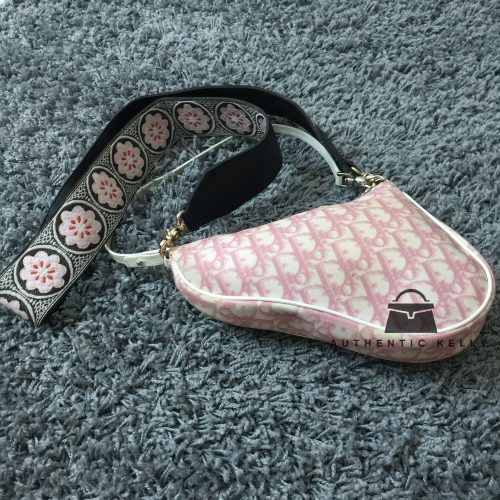 E7C6C0BD-C8B3-4EE0-9B60-971E3FC293D7