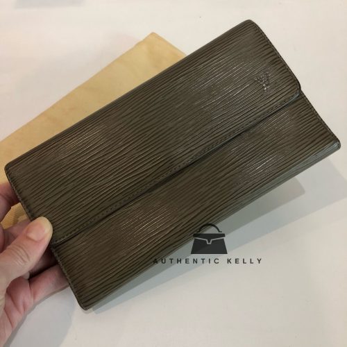 2D34B5E5-C79C-485B-B3B4-61988C1D2BDB